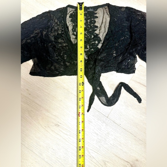 MISGUIDED Black Premium Lace Tie Front Beach Top & Matching Shorts Women’s Sz 4 - Picture 11 of 15